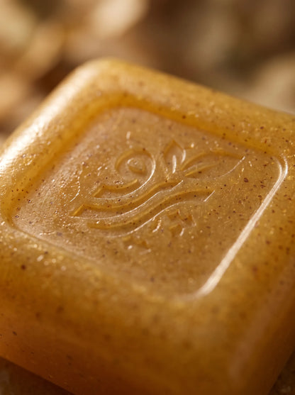 “Organic Turmeric Soap – Handmade Herbal Soap for Gentle Skin Cleansing by Pareero”
